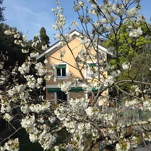 La Rosa Segreta Couette-café Gênes